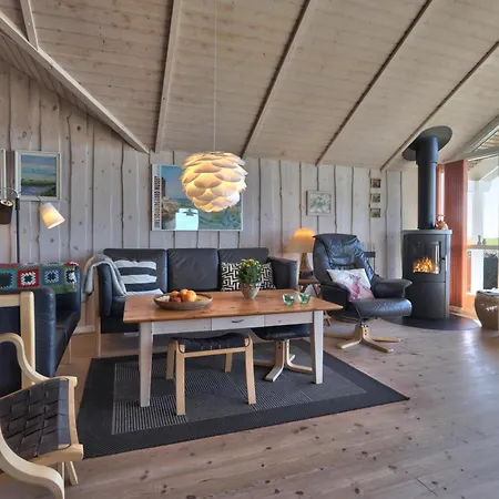 Dejligt Med Panoramaudsigt Sj519 Nyaraló *
