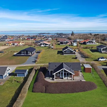 Feriehus Dejligt Med Panoramaudsigt Sj519